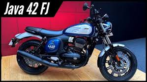 A lively answer to the new 42 FJ Java, a bold new classic equipped with the new 350 Alpha 2 engine.